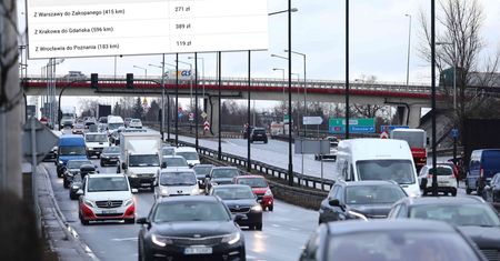 Jedziesz na święta? 500 zł w 2022 r. może nie wystarczyć na podróż