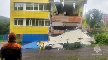 Tsunami uderzy w Chiny? Szanghaj przygotowuje się na burzę i tsunami