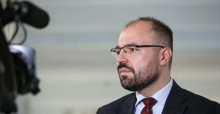 Szczucki zabrał głos. Ma obowiązek "mówienia, jakie jest prawo"