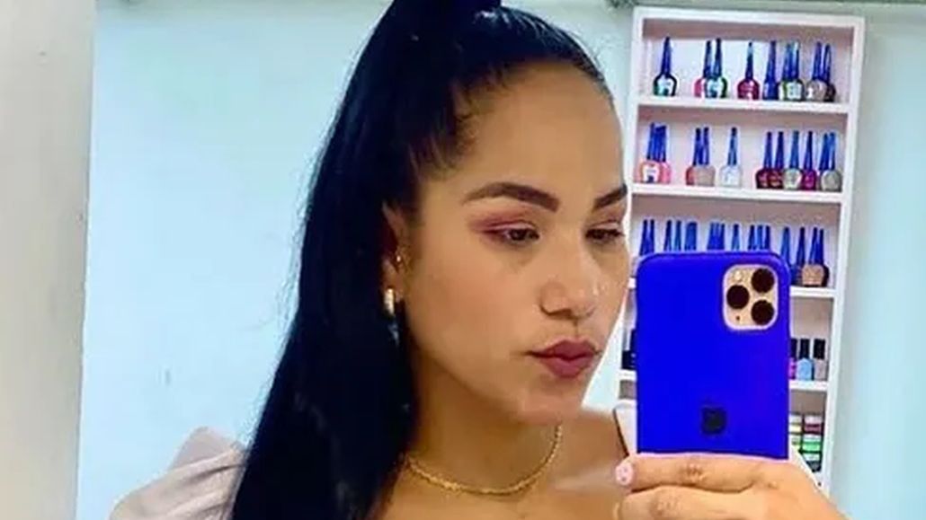 Isabel Castro nie mogła uczestniczyć w zebraniu w szkole swojego syna. Powód? Zbyt wydekoltowana bluzka