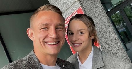 Paulina Rzeźniczak publikuje całuśne zdjęcie z plaży z Jakubem Rzeźniczakiem, świętując 2. rocznicę POZNANIA SIĘ (FOTO)