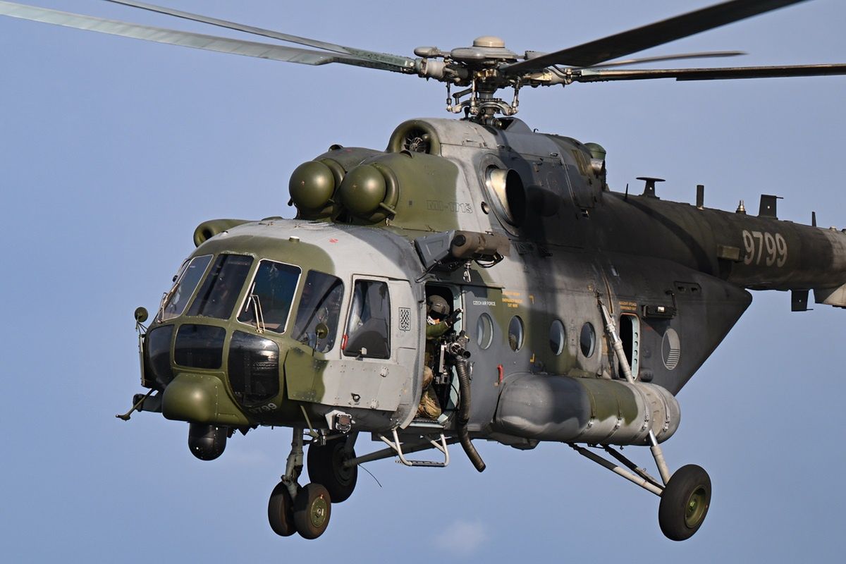 150 żołnierzy i trzy śmigłowce. Czechy przysłały Polsce wsparcie