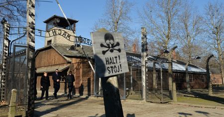 Rocznica wyzwolenia Auschwitz. Komentarz Morawieckiego i Ziobry