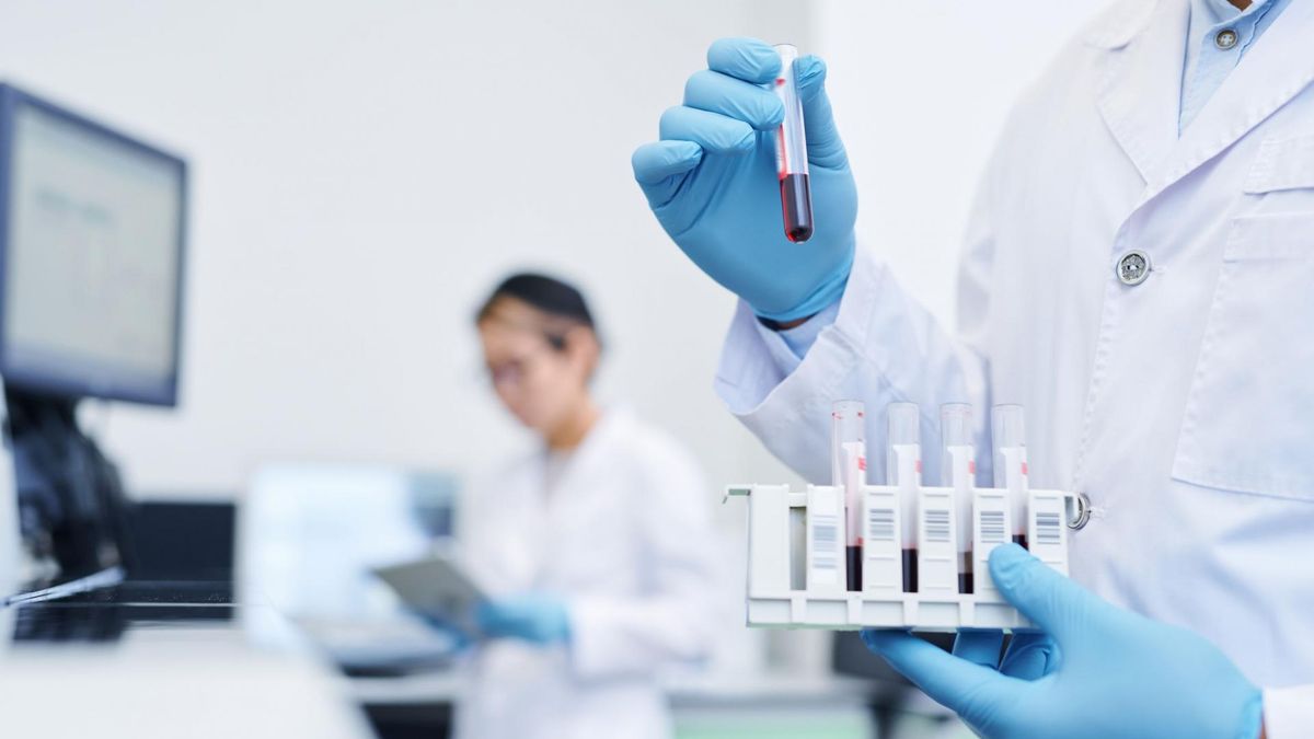 Rabdiomoliza to zespół objawów występujących na skutek rozpadu mięśni.