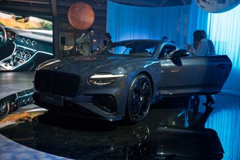 Bentley pokazał specjalną kolekcję. Trzy samochody hołdują wielkiemu Polakowi. Widziałem Nicolaus Copernicus Collection