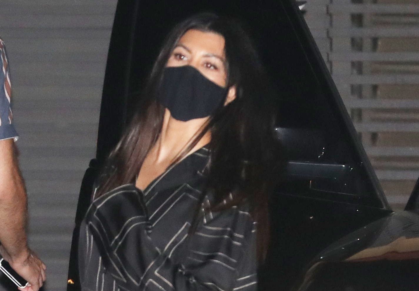 Kourtney Kardashian w piżamie