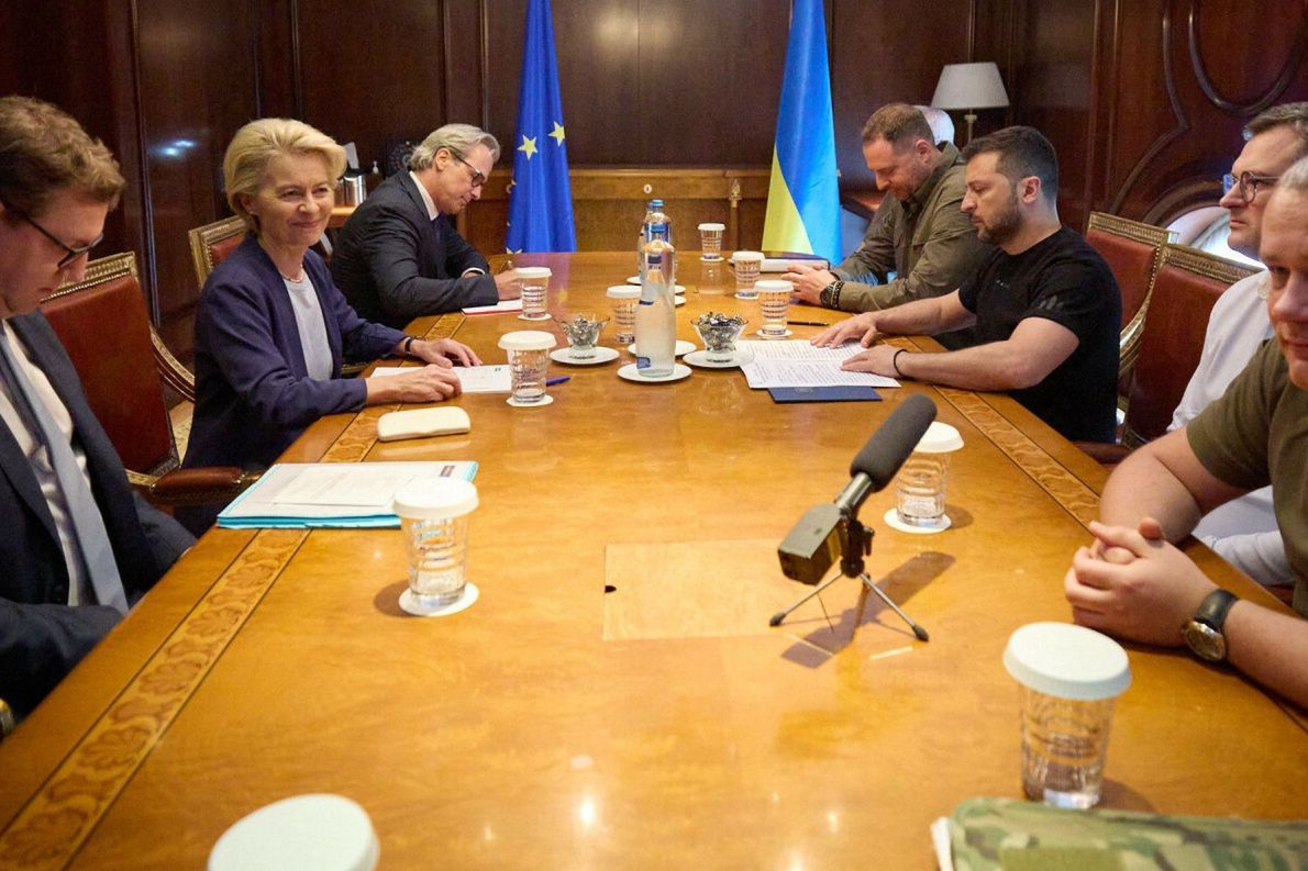 Ukraina w UE? Media o negocjacjach, padła data