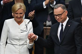 "Płakała, bo rozumiała". Były prezydent wyjawił powody milczenia żony