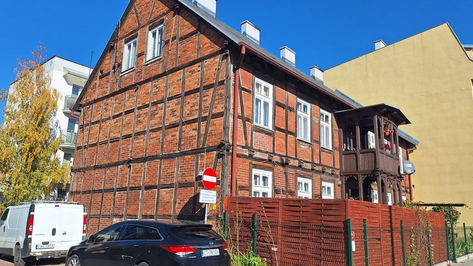 Problem z podłączeniem miejskich budynków do miejskiej sieci ciepłowniczej Torunia