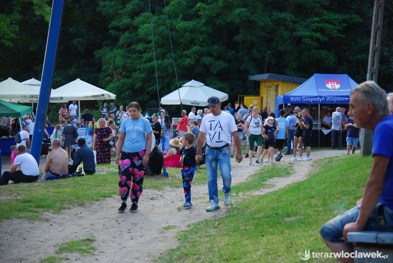 Rodzinne powitanie lata w Lubieniu Kujawskim
