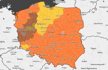 Pomarańczowy kolor dominuje na mapie Polski. Co to oznacza?