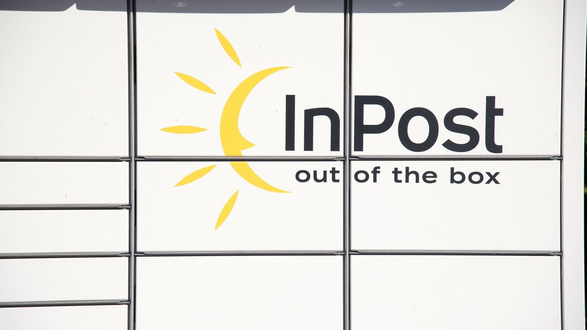 Według relacji mieszkańców Podkowy Leśnej pszczoły znajdowały się także we wnętrzu paczkomatu