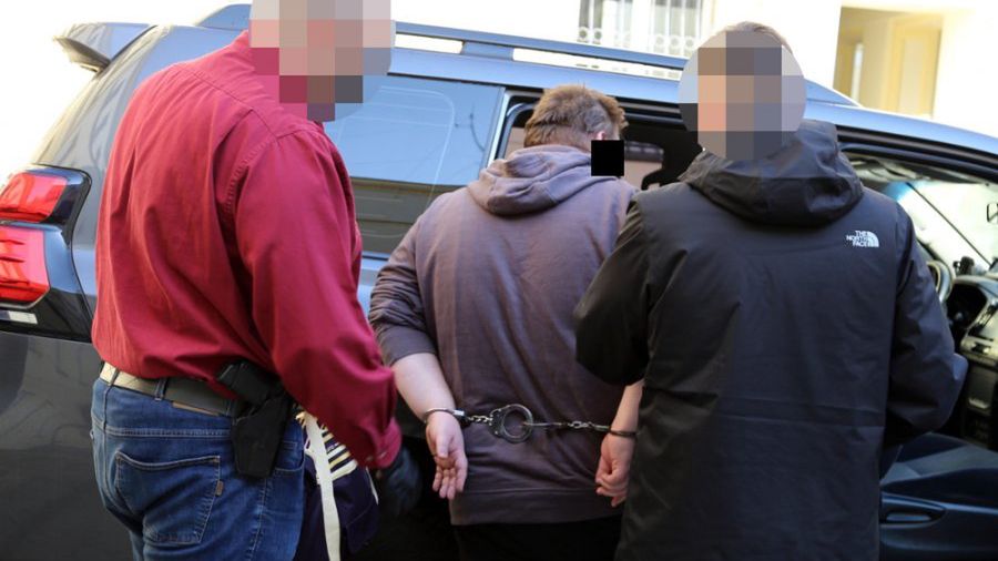 Warszawa. Fałszywa zbiórka na pomoc rodzinie. Oszust zebrał dużą kwotę pieniędzy 