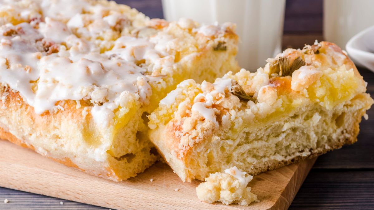 Przepis na wilgotne ciasto drożdżowe