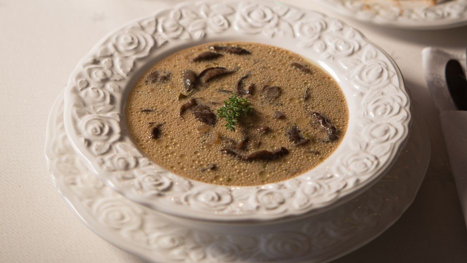 Zupa grzybowa z pęczakiem