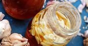 Co się stanie, jeśli będziesz jeść miód z czosnkiem codziennie? (WIDEO)