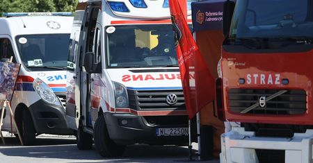 Ewakuacja szkoły na Dolnym Śląsku. Nauczycielka trafiła do szpitala