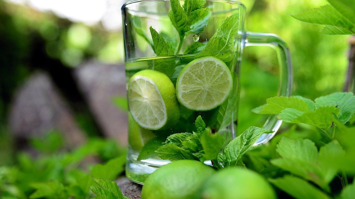 Detoks po świętach. Jak oczyścić organizm?