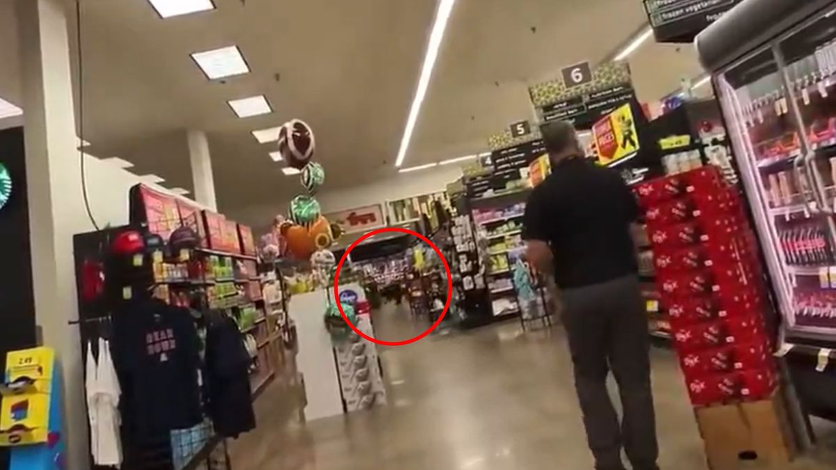 Takie sceny w sklepie nie są częste 