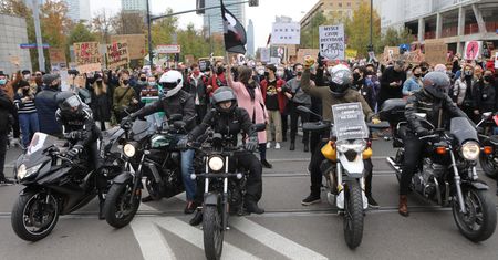 Strajk kobiet. W Łodzi dołączyli motocykliści
