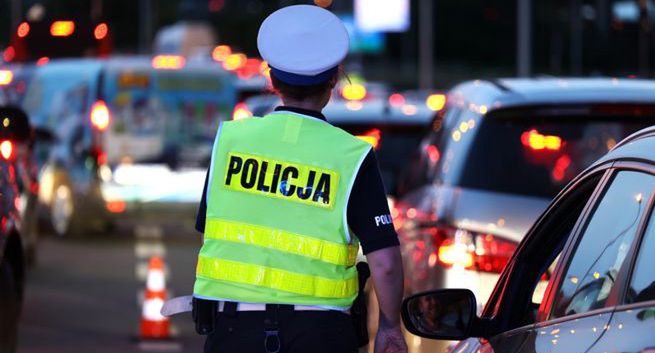 Pouczenie zamiast mandatu? To możliwe! Zapomnij jednak o tym, jeśli nie masz ważnego OC