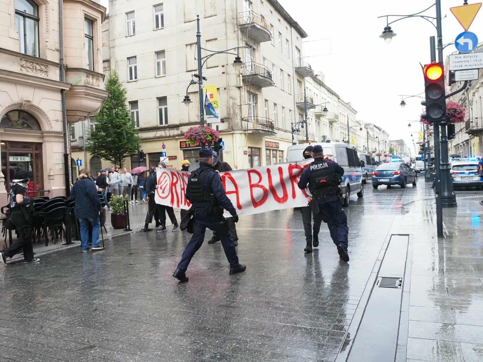 Marsz przeciwko imigrantom w Łodzi