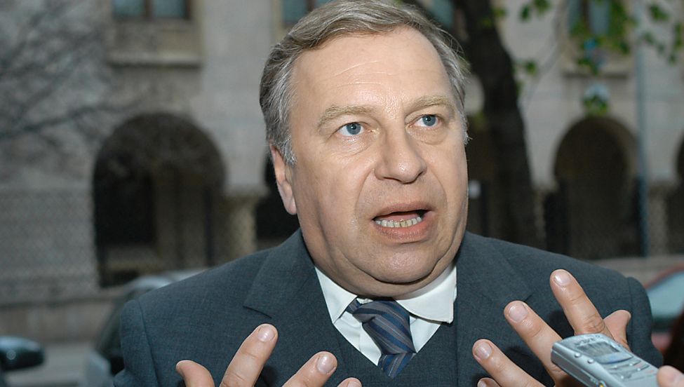 W szkole wyśmiewali Stuhra za obce nazwisko. Potem Polacy go pokochali