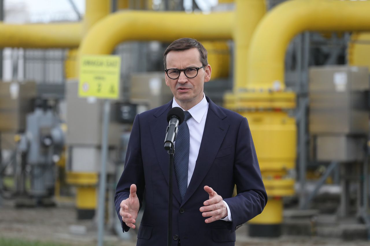 Premier Morawiecki: naiwnością było wierzyć, że Rosja nie będzie stosować szantażu 
