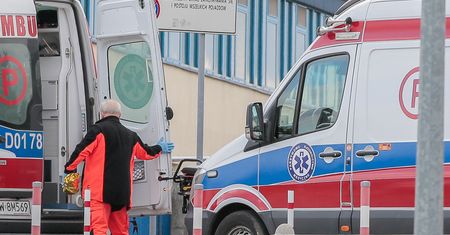 Koronawirus. Zmarła 48-letnia pielęgniarka. Szpital jej nie przyjął, czekała na wynik testu
