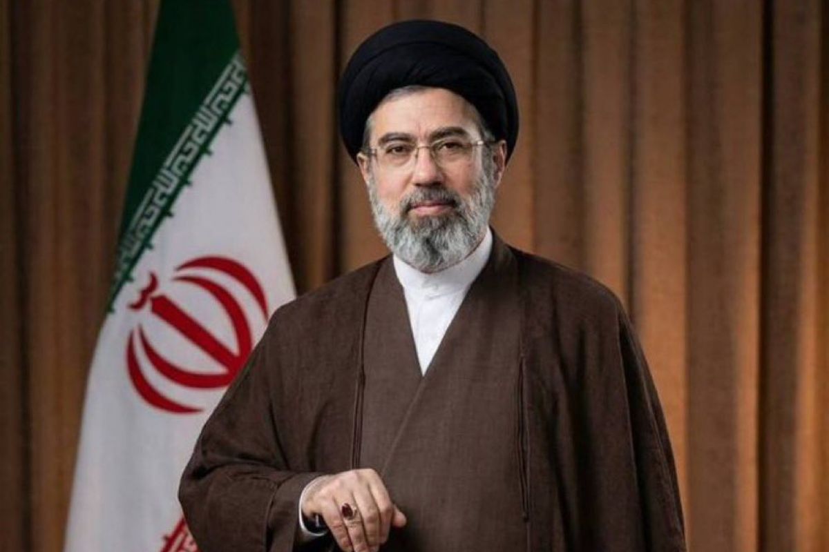 Majątek Chameneich. Tam ulokował  pieniądze nowy przywódca Iranu