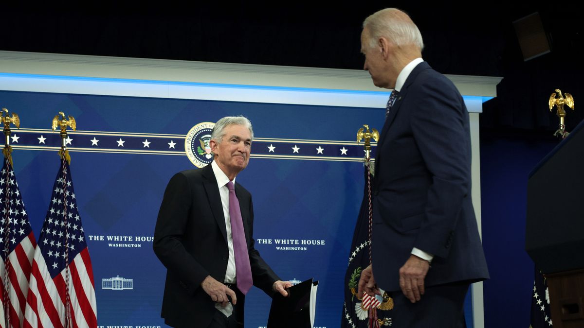 WASHINGTON, DC - NOVEMBER 22:  Federal Reserve Board Chair Jerome Powell (L) walks to the podium to give his remarks as President Joe Biden (R) looks on during an announcement at the South Court Auditorium of Eisenhower Executive Office Building on November 22, 2021 in Washington, DC. President Biden is nominating Powell to be the Chair of Board of Governors of the Federal Reserve System for a second term and Lael Brainard, an incumbent member of the Board of Governors, to be the next Vice Chair. (Photo by Alex Wong/Getty Images)
