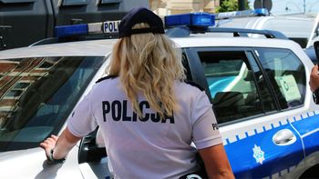 Hałas w bloku – kiedy możesz wezwać policję?