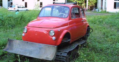 Pomysłowy Dobromir: buldożer z Fiata 500