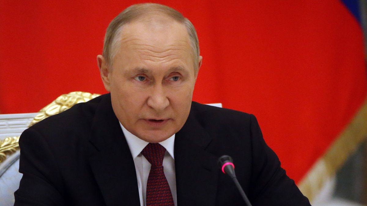 Russian President Putin Attends Official Events In Moscow
MOSCOW, RUSSIA - SEPTEMBER 20: (RUSSIA OUT) Russian President Putin delivers a speech during a meeting on the military-industrial complex at the Kremlin on September 20, 2022 in Moscow, Russia. Russian President Putin on Tuesday blasted what he described as U.S. efforts to preserve its global domination, saying they are doomed to fail. (Photo by Contributor/Getty Images)
Contributor