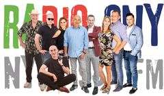 Dwie polskie stacje radiowe z serwisami AI w kilku językach