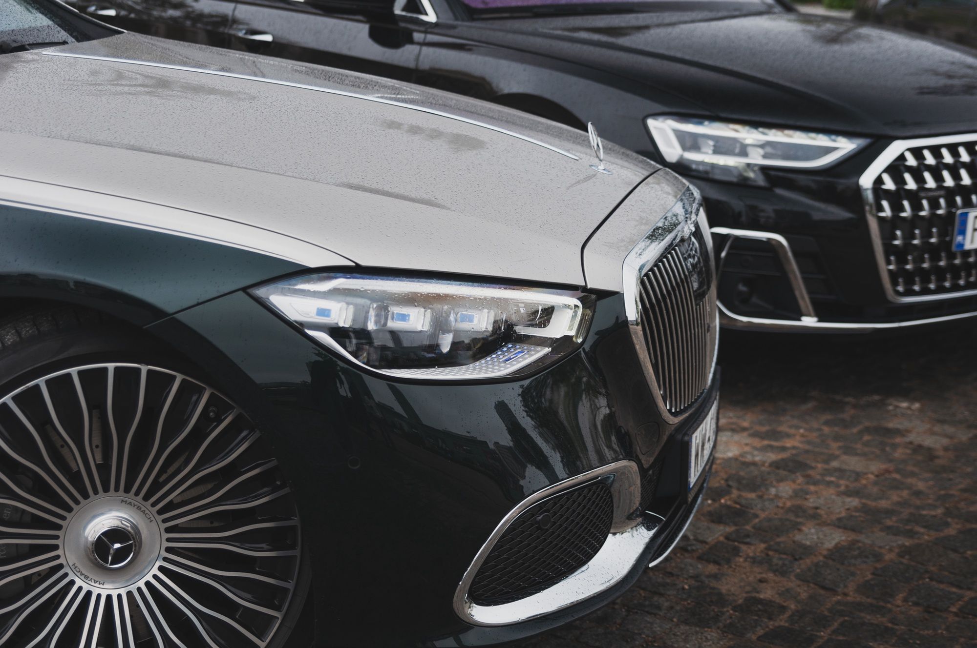 Audi A8 kontra BMW i7 kontra Mercedes-Maybach klasy S