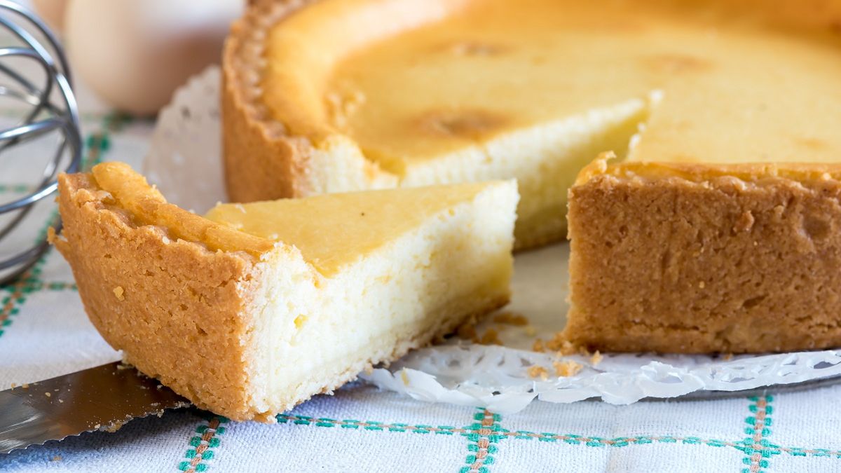 Gdy nie mam czasu, robię zawsze ten pyszny sernik z 2 składników. Rozpływa się w ustach