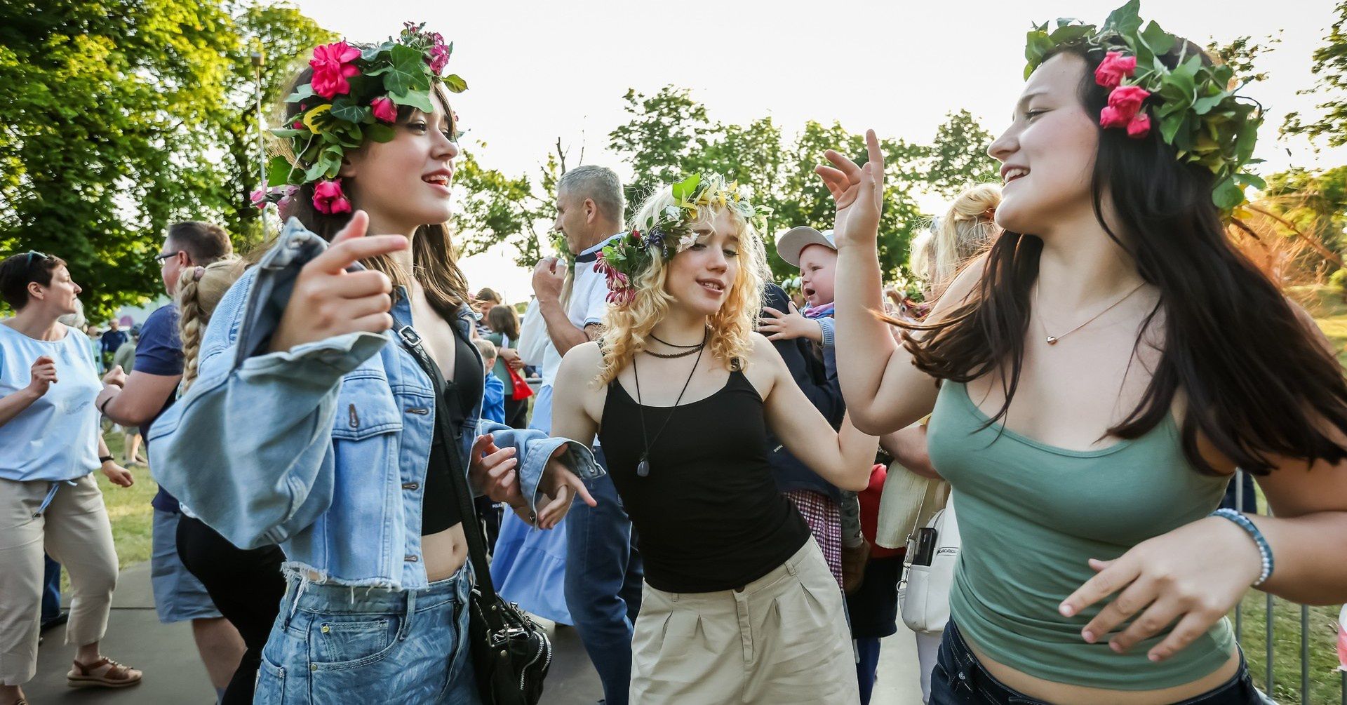 Wianki, tańce, dobra zabawa - to wszystko na Potańcówce świętojańskiej nad Kanałem Bydgoskim.