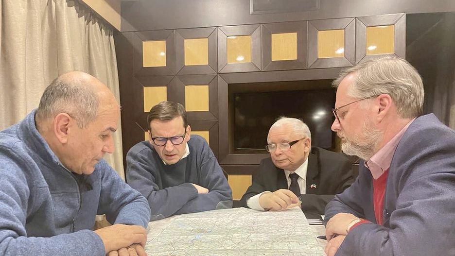 Premier Mateusz Morawiecki i wicepremier ds. bezpieczeństwa Jarosław Kaczyński dotarli do Kijowa