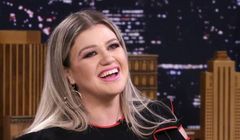 Kelly Clarkson z "The Kelly Clarkson Show" w NBC
