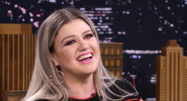 Kelly Clarkson z "The Kelly Clarkson Show" w NBC