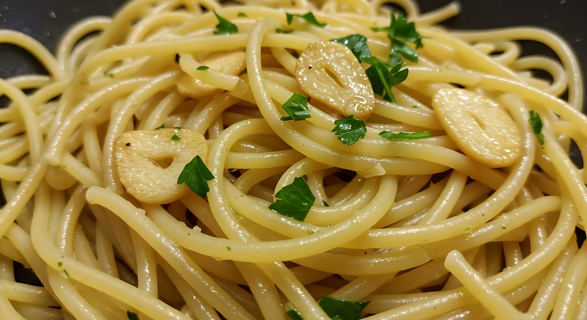 Oto jak można szybko przygotować spaghetti aglio e olio