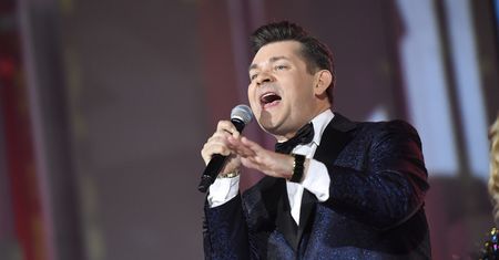 Zenon Martyniuk obrzucony jajkami. Wiadomo, co kierowało sprawcą
