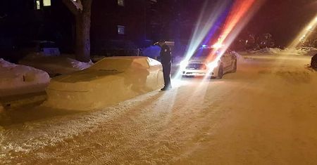 W Kanadzie zaparkujesz gdzie chcesz. Wystarczy mieć auto ze śniegu