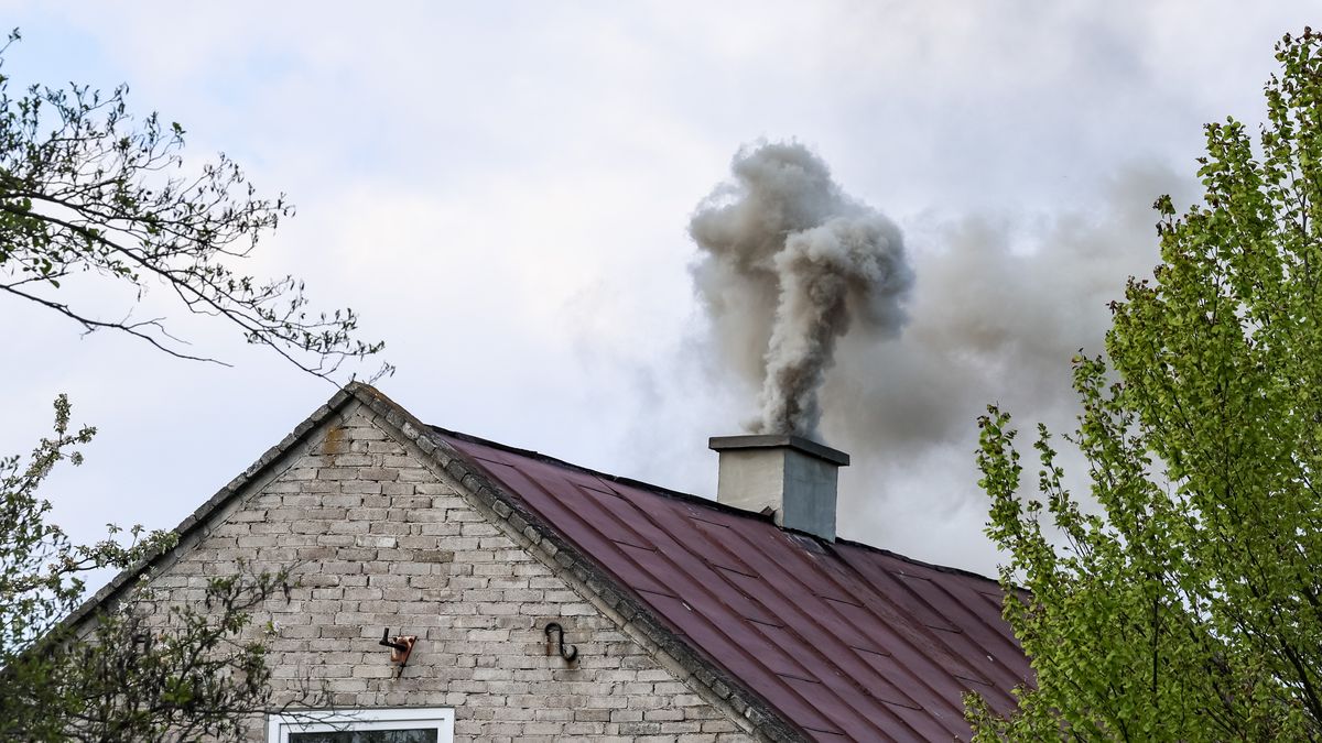 Niska emisja nadal źródłem połowy pyłu zawieszonego w Polsce