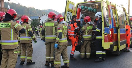 Dzieci bawiły się na trampolinach. Koszmarny wypadek 13-latki