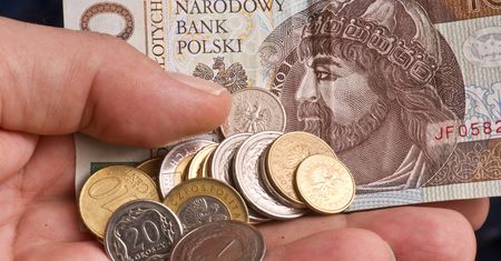 Dwie emerytury co miesiąc? Rewolucyjny pomysł