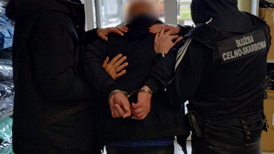 Rozbita siatka prania pieniędzy i fikcyjnych faktur. 20 zatrzymanych, majątek wart ponad 45 mln zł zabezpieczony