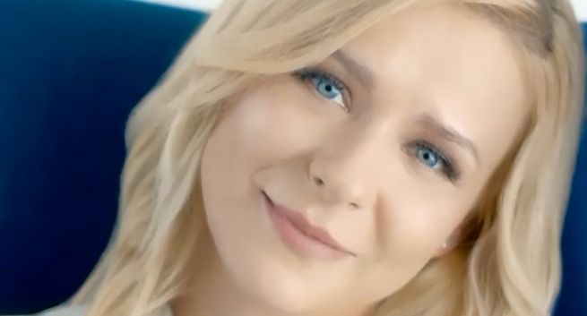 Aneta Zając reklamuje serum depigmentacyjne Bioliq (wideo)