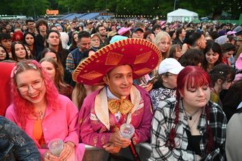 Warszawa: Gorąca atmosfera, tłumy fanów i topowi artyści. Za nami pierwszy dzień Orange Warsaw Festival